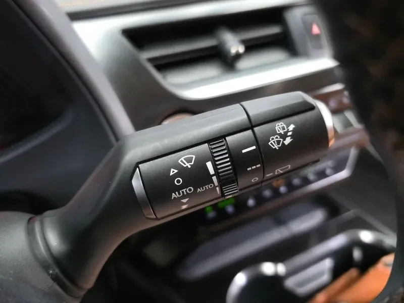 Lexus UX 250h 2.0 2WD , снимка 17 - Автомобили и джипове - 55740635