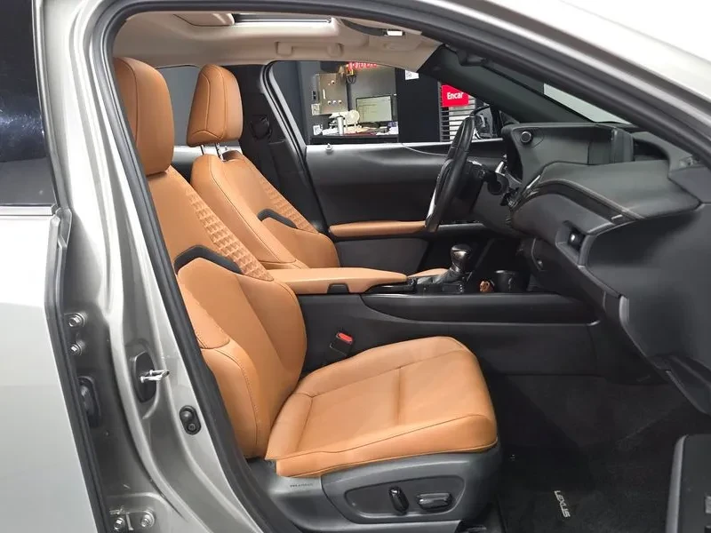 Lexus UX 250h 2.0 2WD , снимка 11 - Автомобили и джипове - 55740635