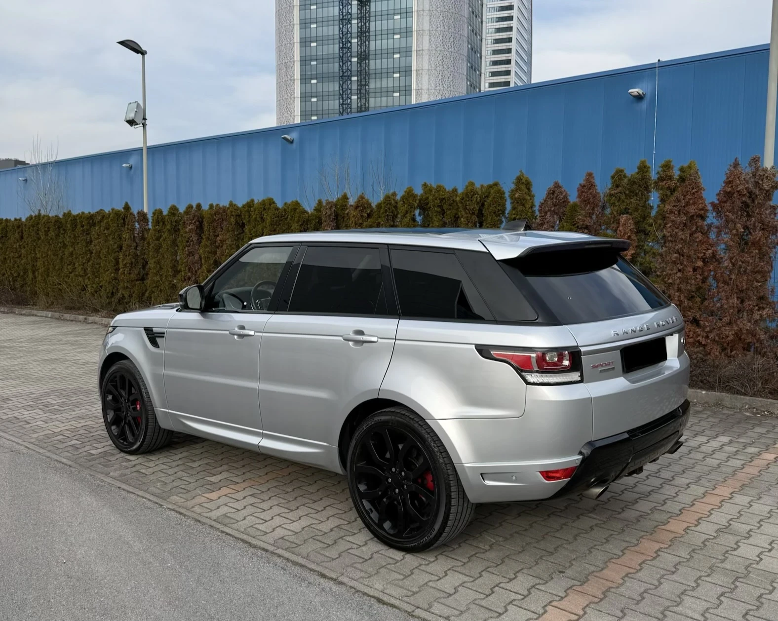 Land Rover Range Rover Sport Autobiography 5.0 - изображение 4