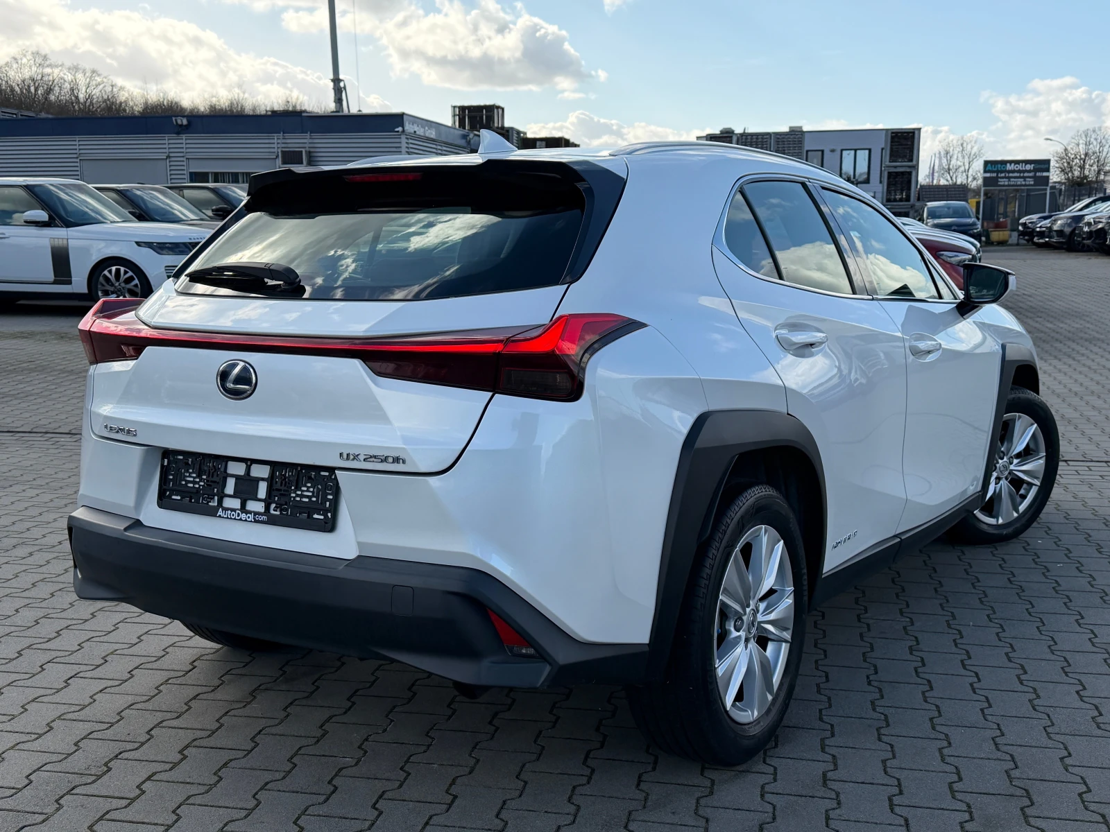 Lexus UX 250h Executive | Mobile.bg � ����������� 2