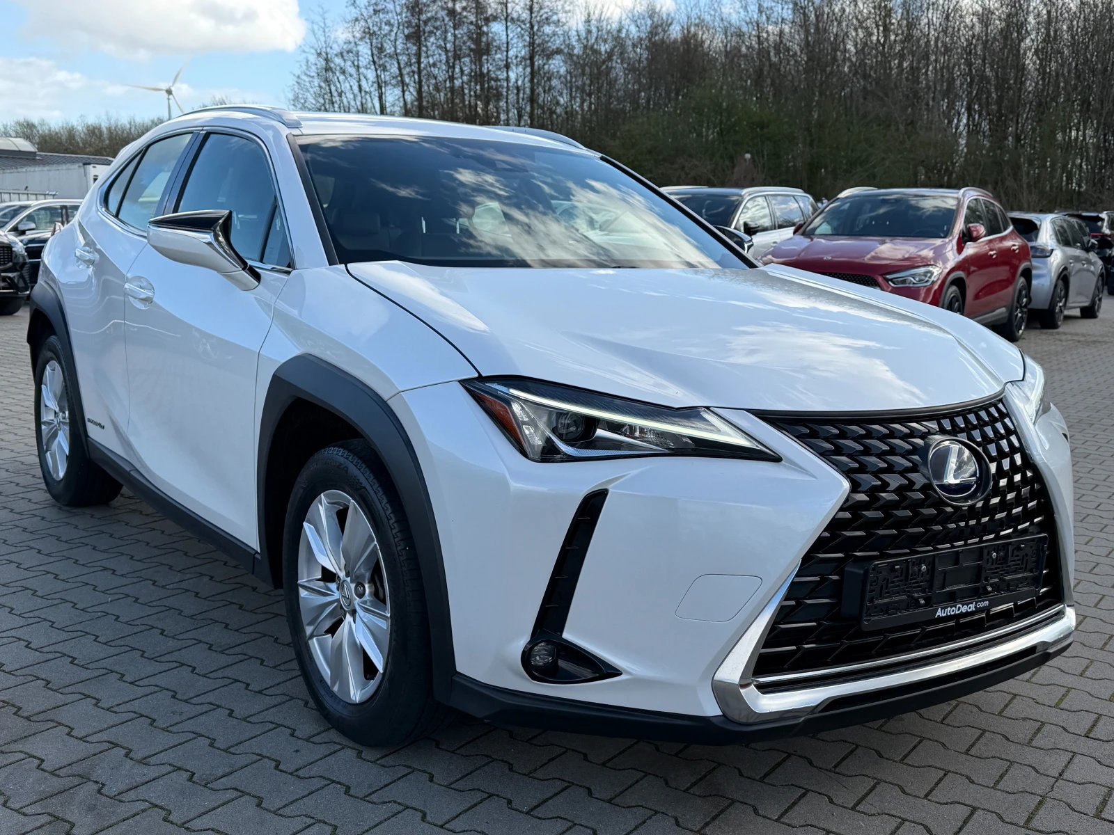 Lexus UX 250h Executive | Auto.bg — изображение 1