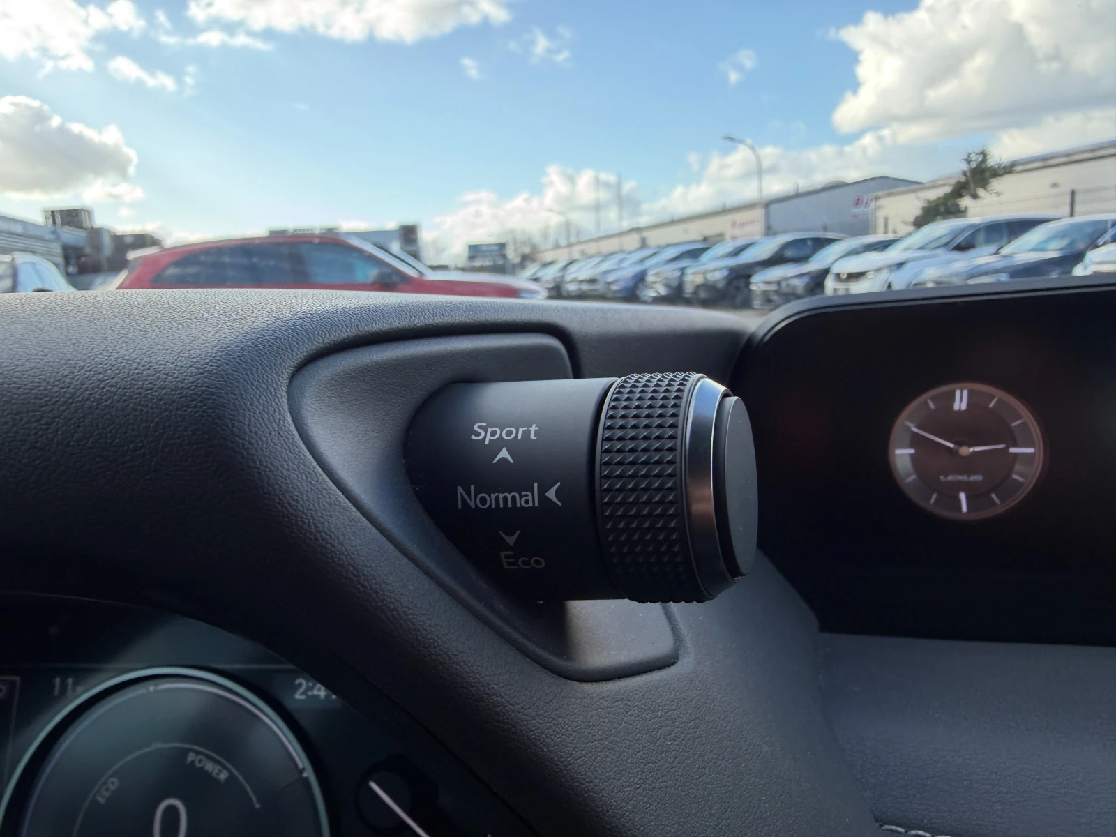 Lexus UX 250h Executive | Mobile.bg � ����������� 15