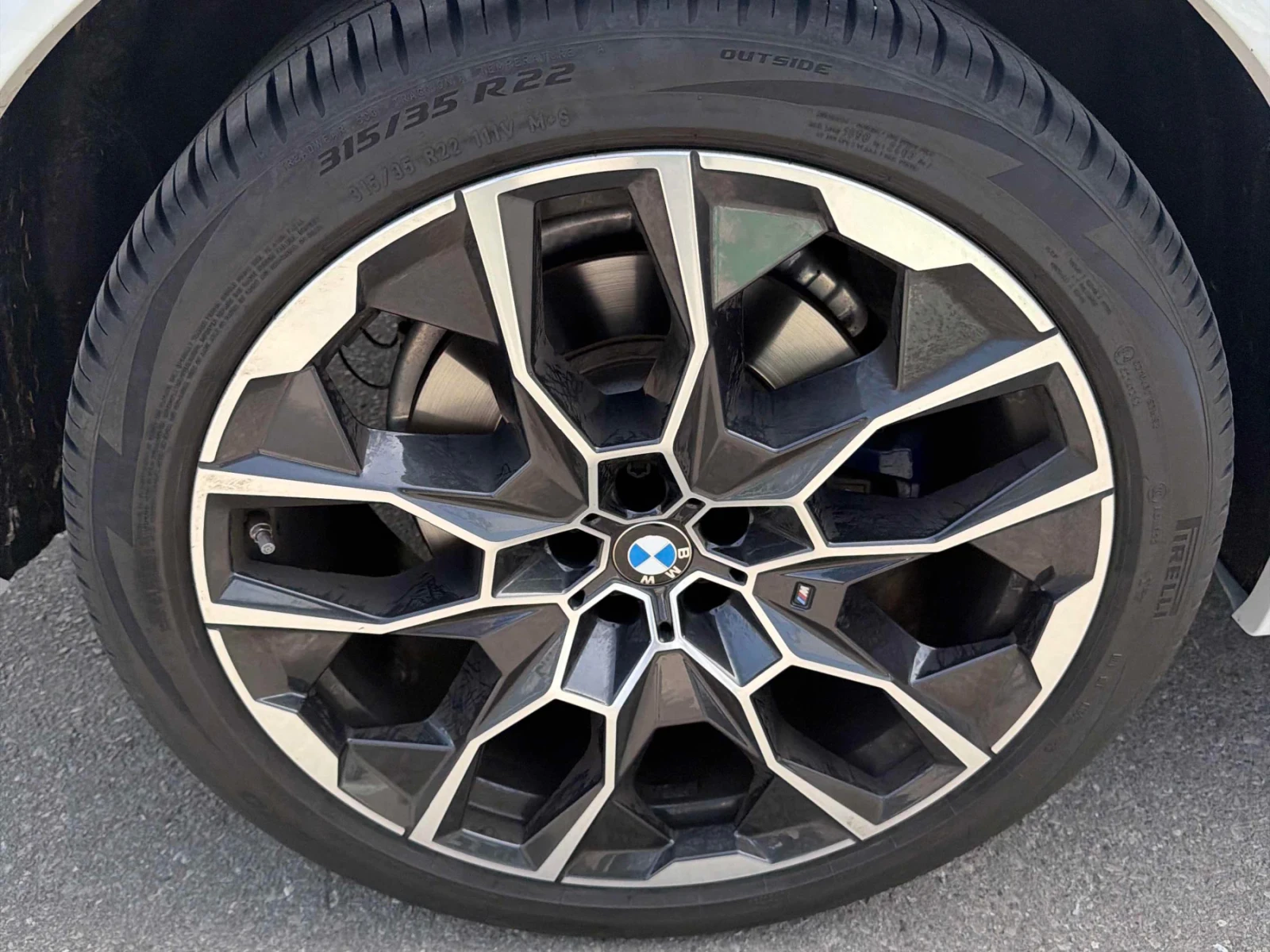 BMW X7 ДИСТРОНИК * ПОДГРЕВ * ПАНОРАМА * МАСАЖИ * CARFAX, снимка 13 - Автомобили и джипове - 54647015