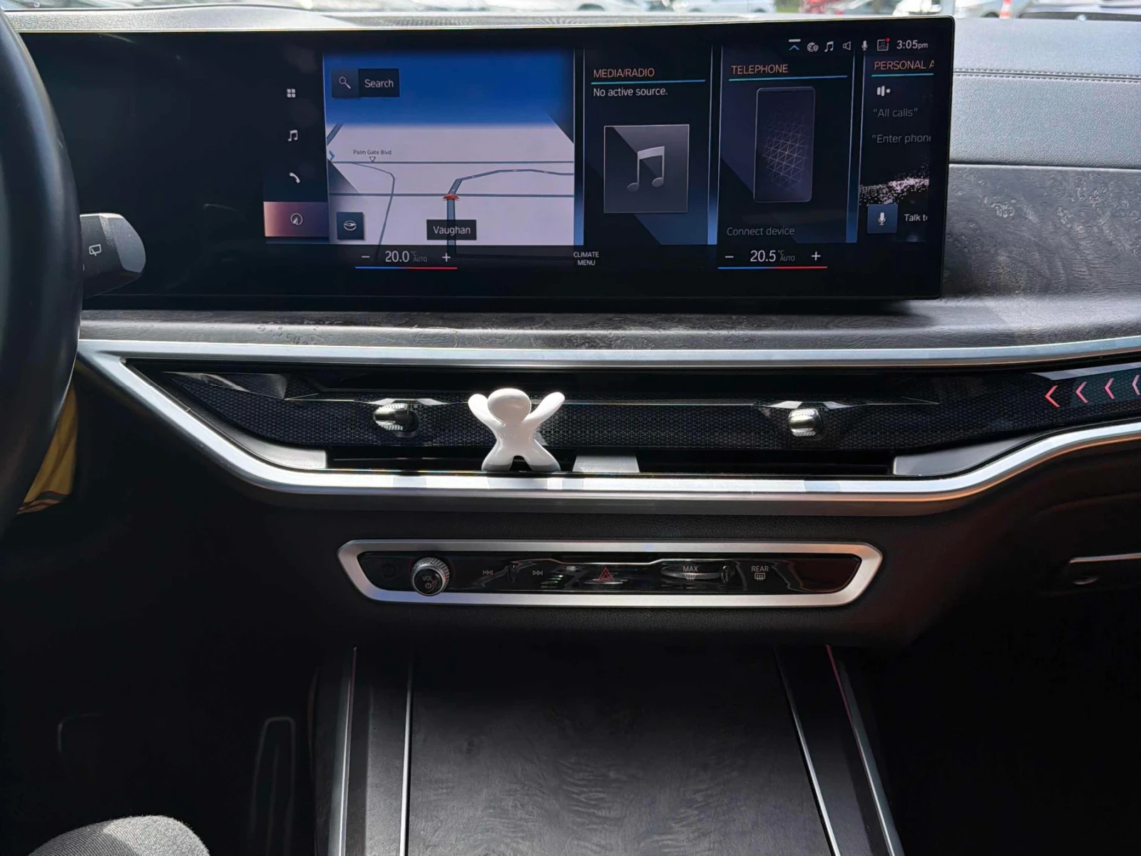 BMW X7 ДИСТРОНИК * ПОДГРЕВ * ПАНОРАМА * МАСАЖИ * CARFAX, снимка 8 - Автомобили и джипове - 54647015