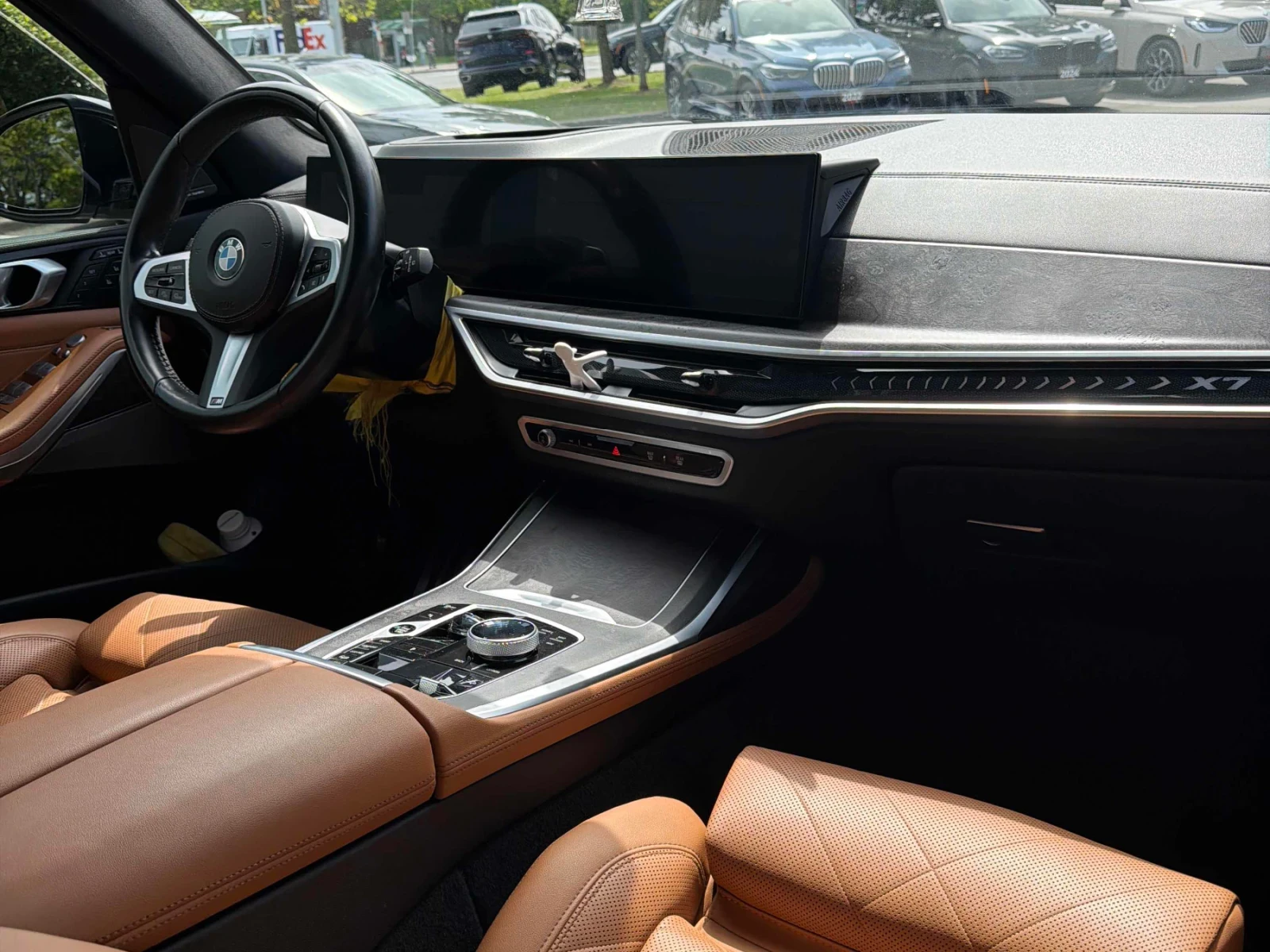 BMW X7 ДИСТРОНИК * ПОДГРЕВ * ПАНОРАМА * МАСАЖИ * CARFAX, снимка 6 - Автомобили и джипове - 54647015
