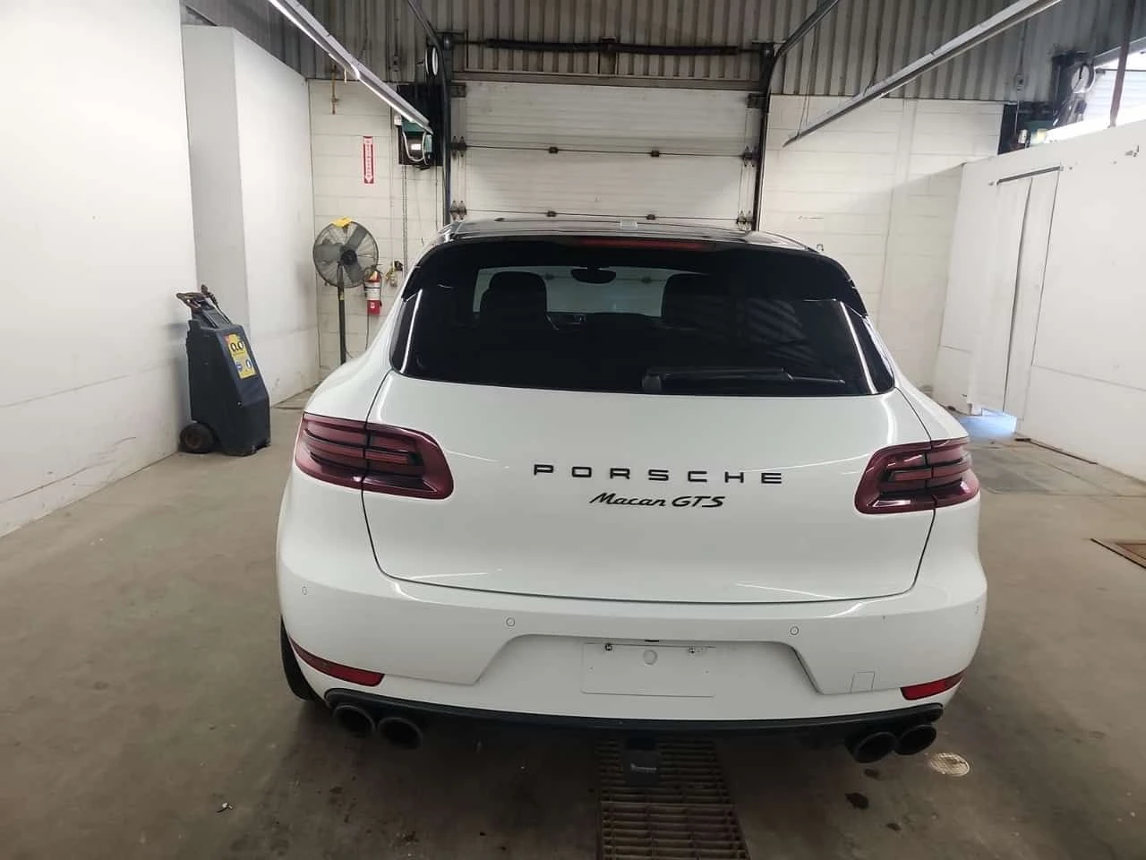 Porsche Macan * GTS * CARFAX * ЦЕНА ДО БГ, снимка 6 - Автомобили и джипове - 54902804