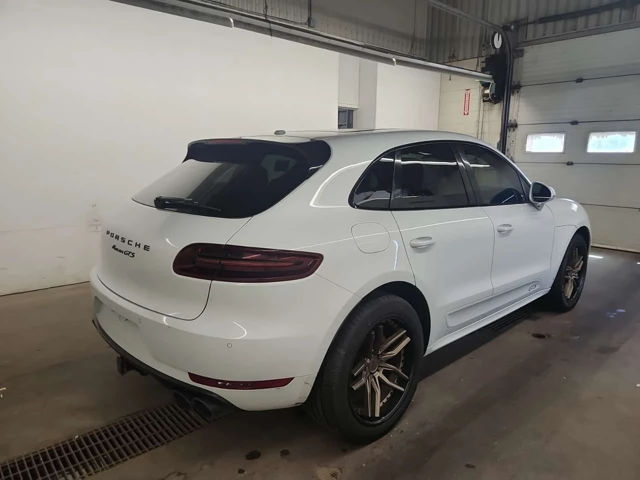 Porsche Macan * GTS * CARFAX * ЦЕНА ДО БГ, снимка 3 - Автомобили и джипове - 54902804