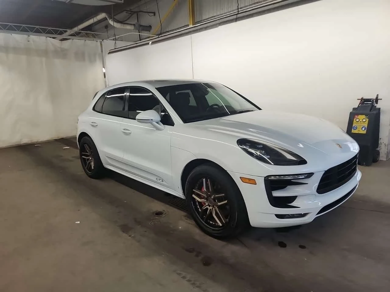 Porsche Macan * GTS * CARFAX * ЦЕНА ДО БГ, снимка 2 - Автомобили и джипове - 54902804