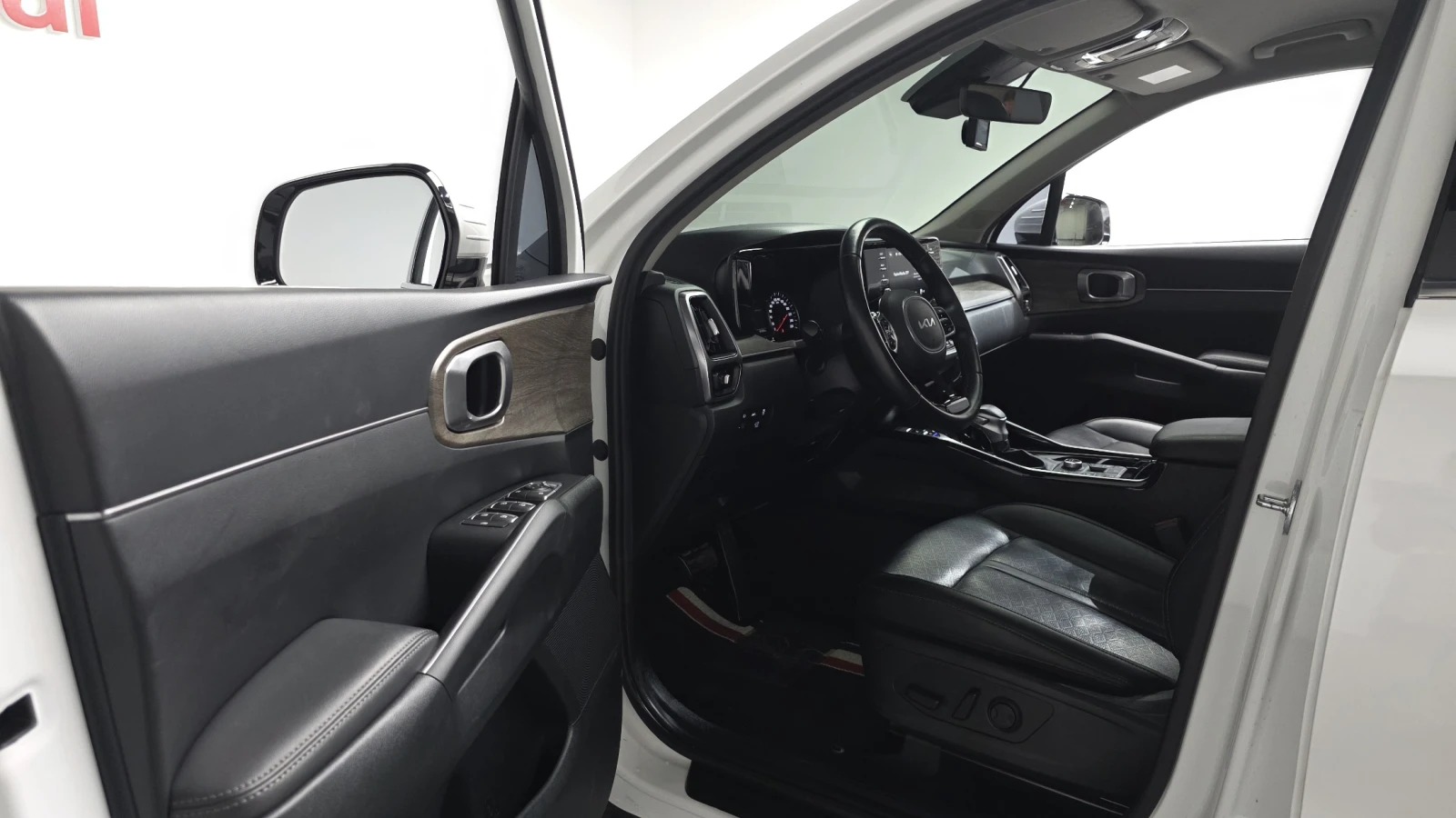 Kia Sorento 2.5* ЕЛ. БАГАЖНИК* ПОДГРЕВ ВОЛАН* КРАЙНА ЦЕНА, снимка 10 - Автомобили и джипове - 55336583