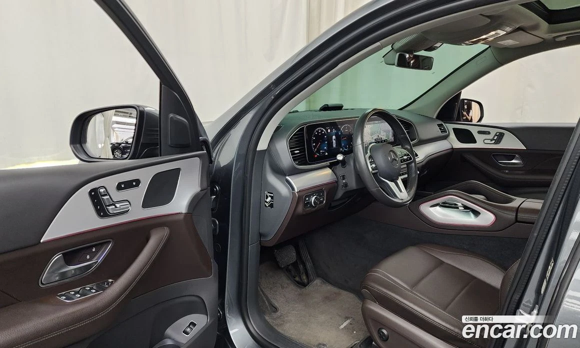 Mercedes-Benz GLE GLE300d 4MATIC, снимка 10 - Автомобили и джипове - 56122757