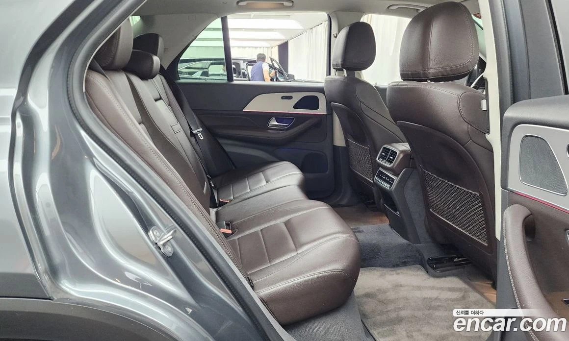 Mercedes-Benz GLE GLE300d 4MATIC, снимка 12 - Автомобили и джипове - 56122757