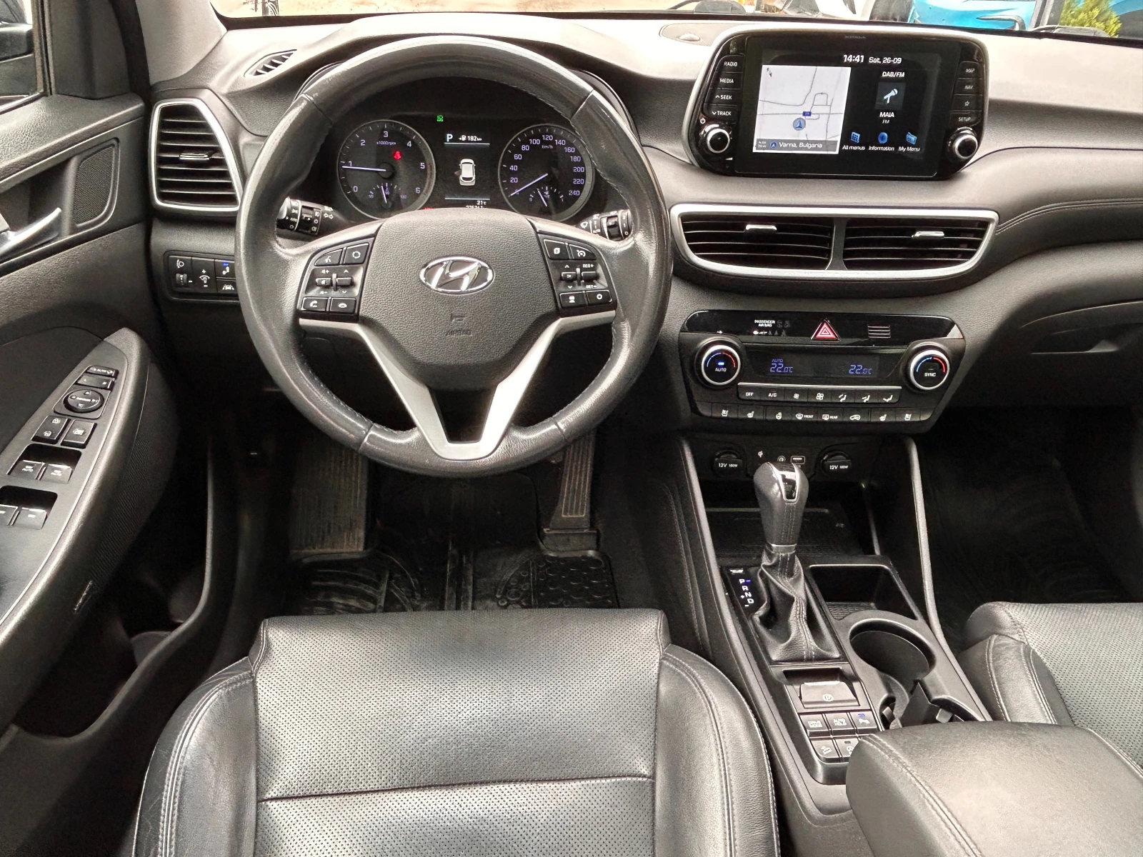 Hyundai Tucson 1.6CRDI DCT-7 EXECUTIVE 136, снимка 11 - Автомобили и джипове - 56234663