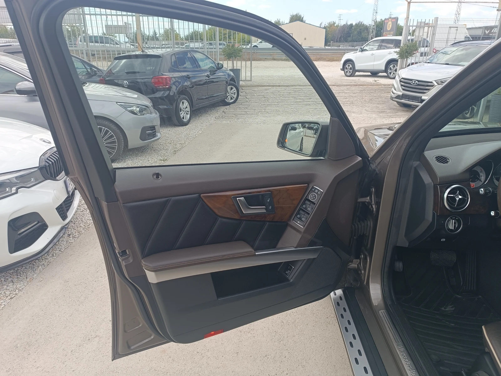 Mercedes-Benz GLK 350cdi/4matic/PANORAMA/7Gtronik/led/podgrev/camera, снимка 15 - Автомобили и джипове - 56311913