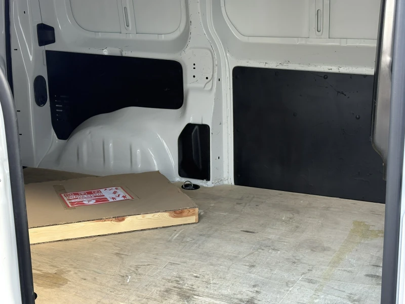 Opel Vivaro VIVARO-E 75 kWh, снимка 13 - Бусове и автобуси - 52610821