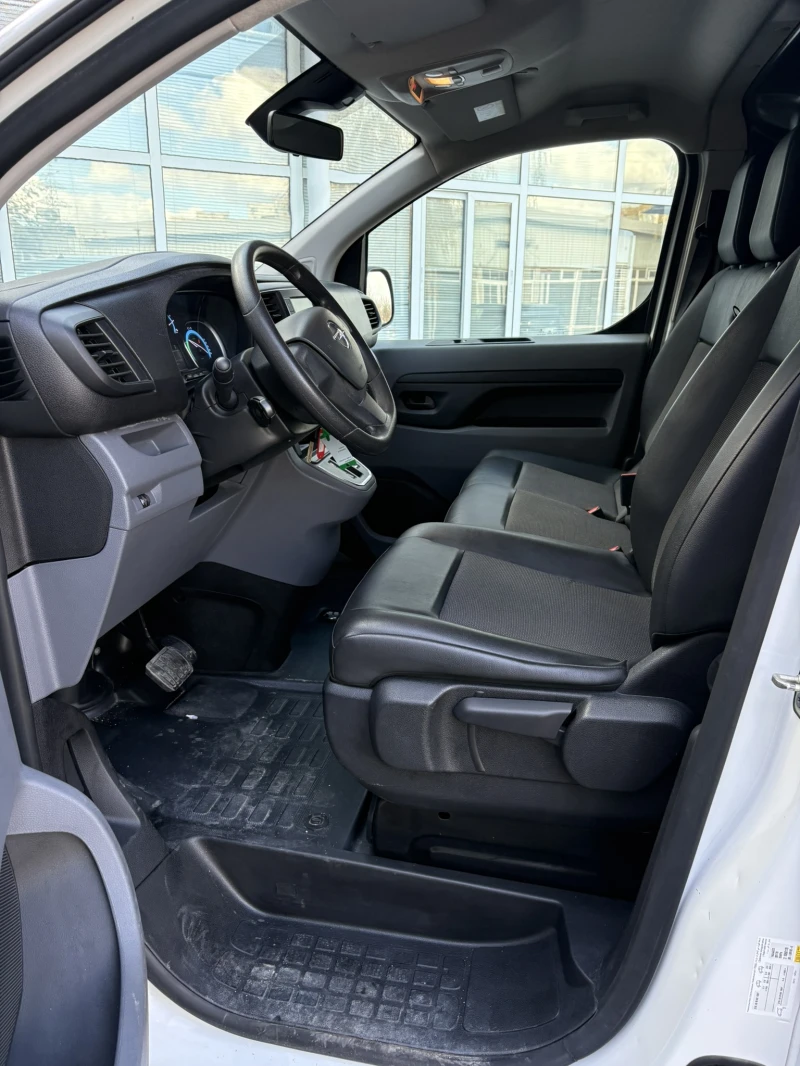 Opel Vivaro VIVARO-E 75 kWh, снимка 7 - Бусове и автобуси - 52610821