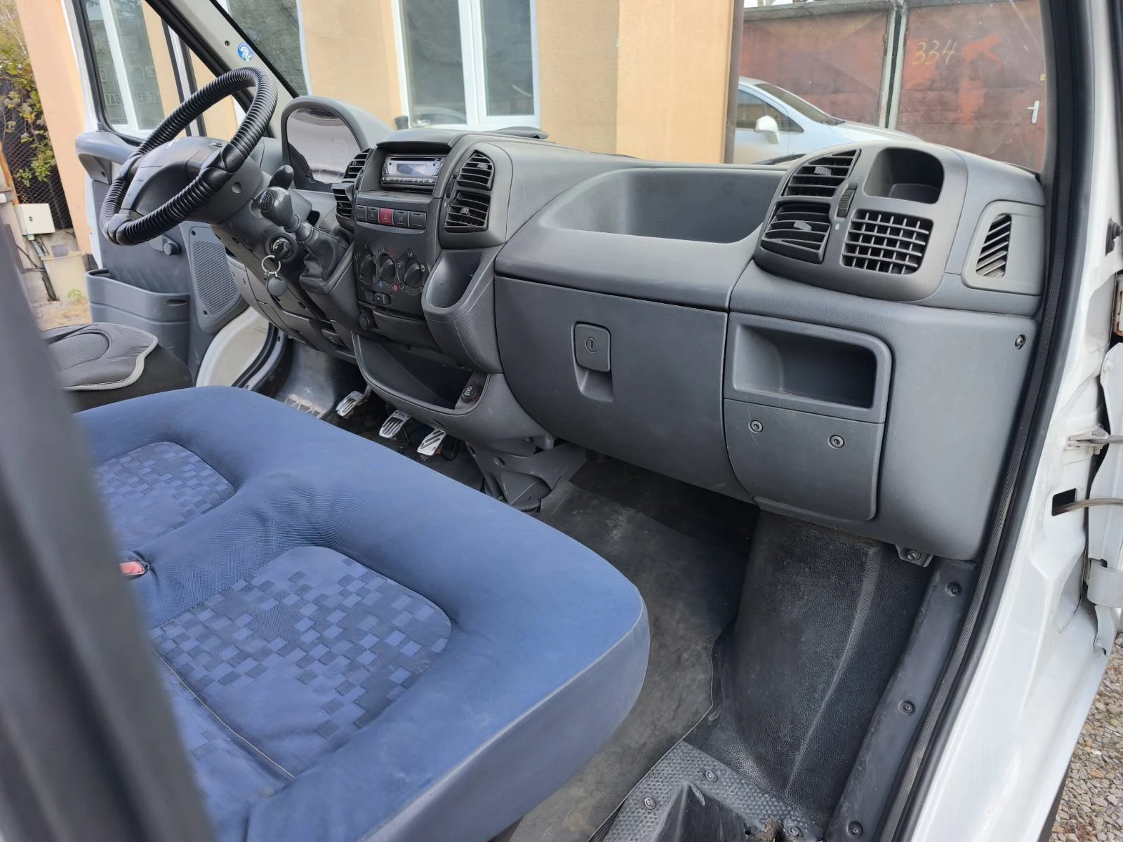 Peugeot Boxer 2.2 HDI  - изображение 9