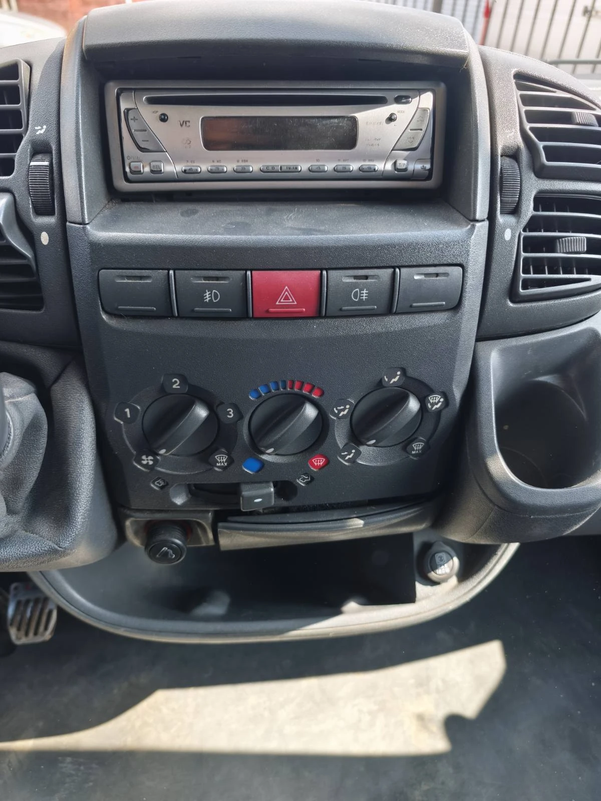 Peugeot Boxer 2.2 HDI  - изображение 8