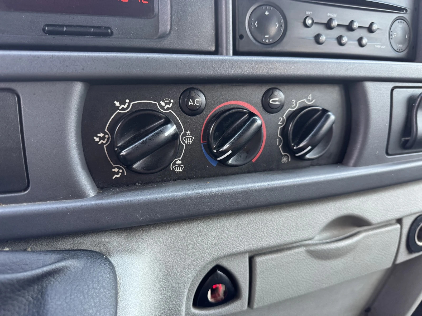 Renault Master  - изображение 8