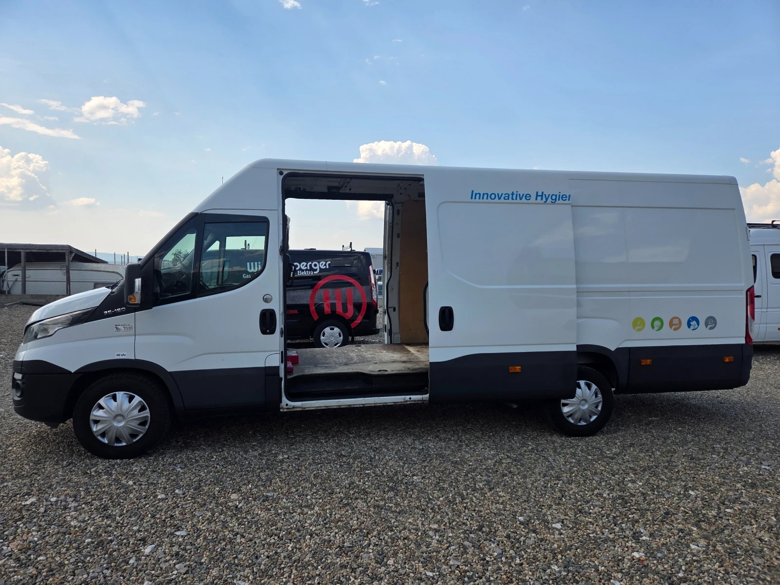 Iveco 35s16 Iveko Deily 3516 климатроник ХХL, снимка 9 - Бусове и автобуси - 55321093