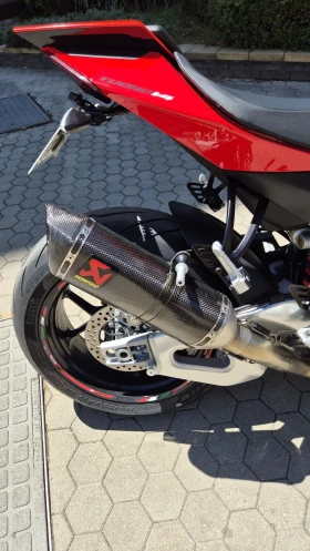Aprilia Tuono V4 | Mobile.bg    14
