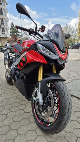    Aprilia Tuono V4