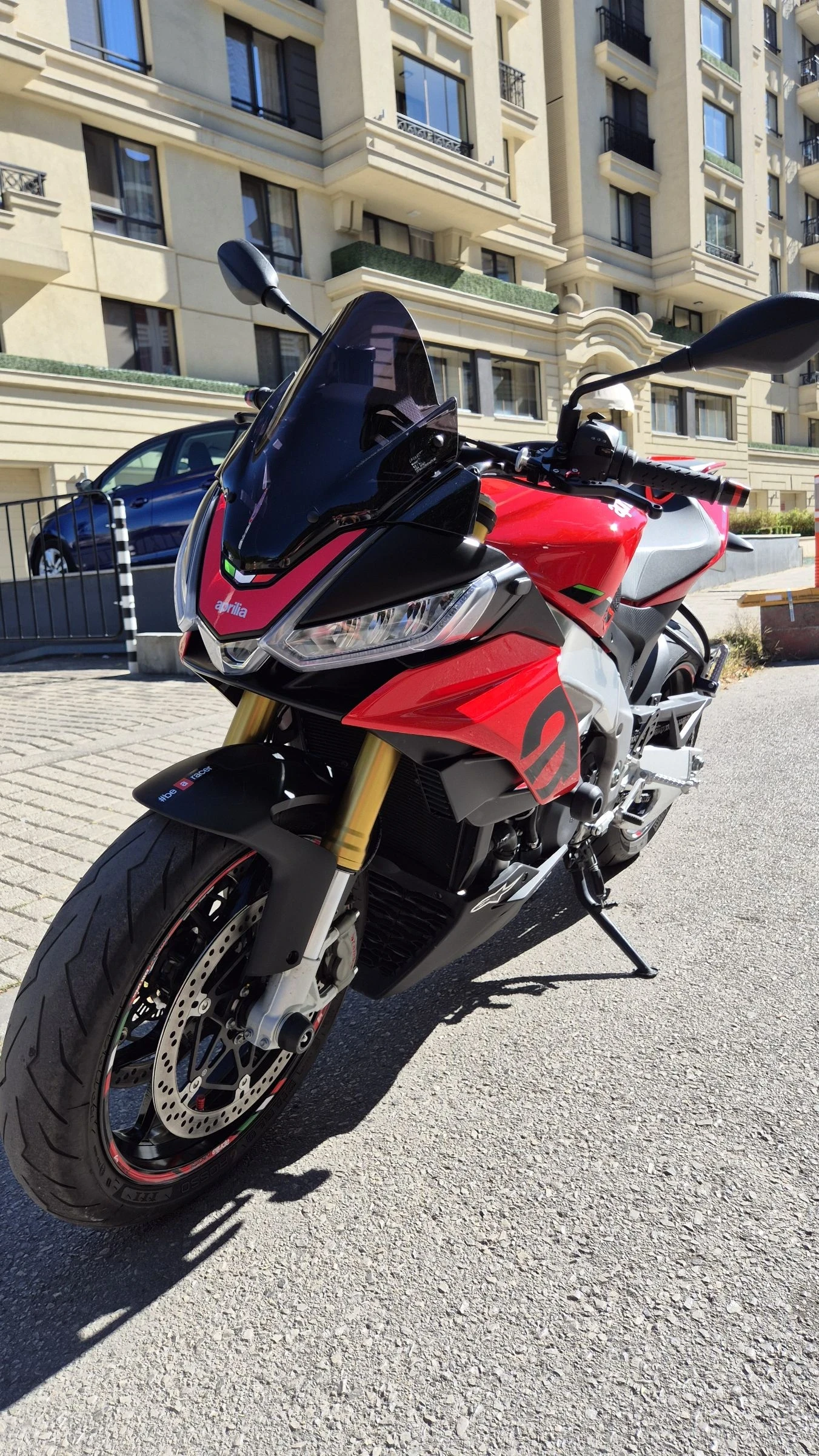 Aprilia Tuono V4 - изображение 2