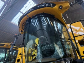 Комбайн New Holland CR10.90, снимка 4