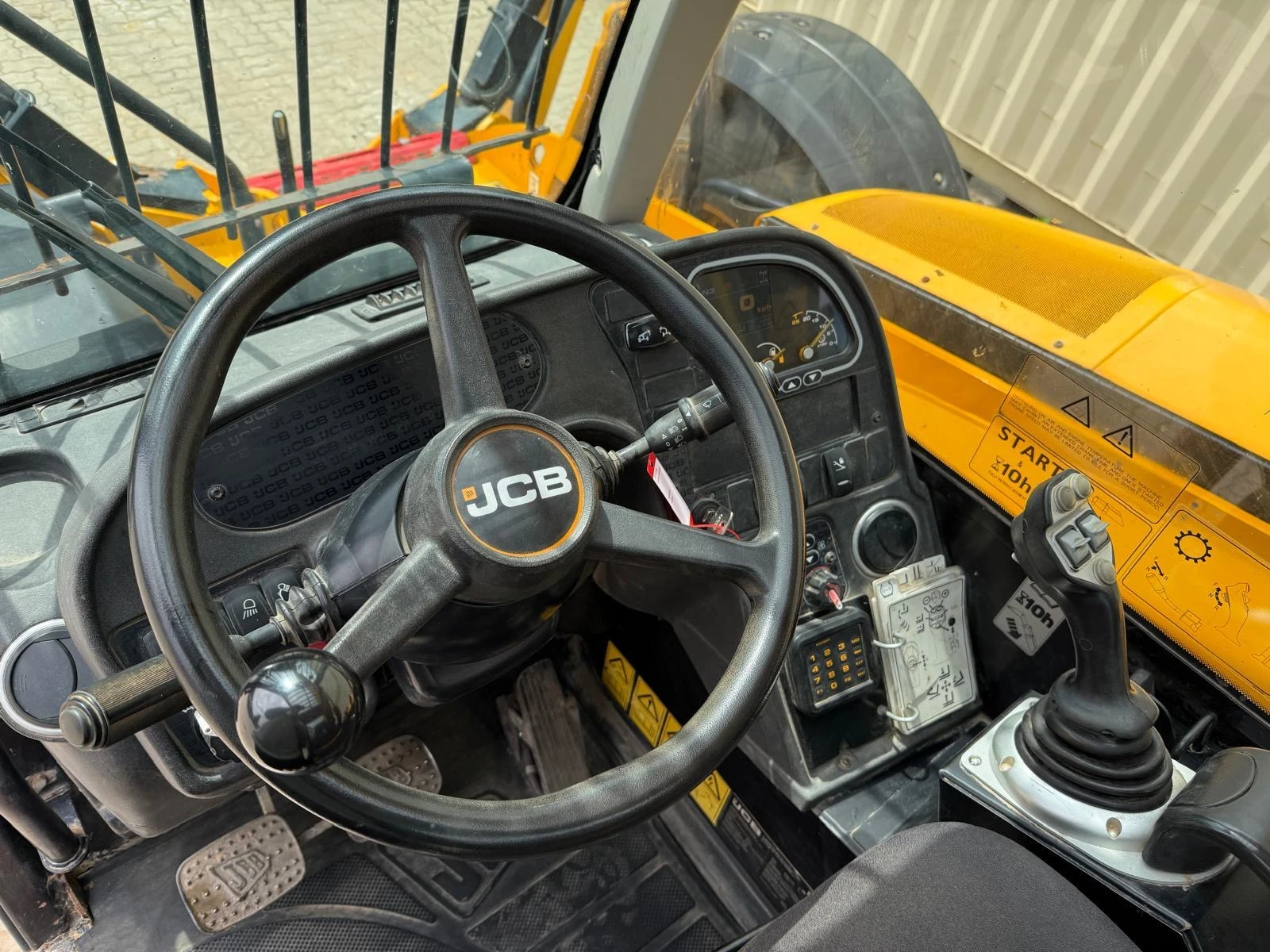 Телескопични товарачи JCB 540-170 HI-VIZ ЛИЗИНГ, снимка 8 - Индустриална техника - 55391611