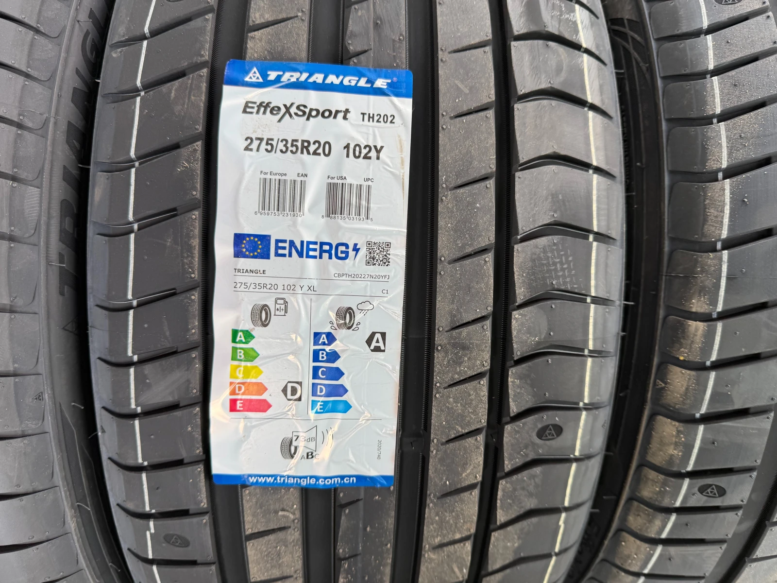 Гуми Летни 275/35R20, снимка 5 - Гуми и джанти - 49287726
