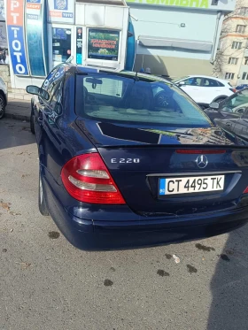 Mercedes-Benz E 220, снимка 3