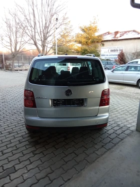 VW Touran 1.6, 102к.с., 7места, снимка 3