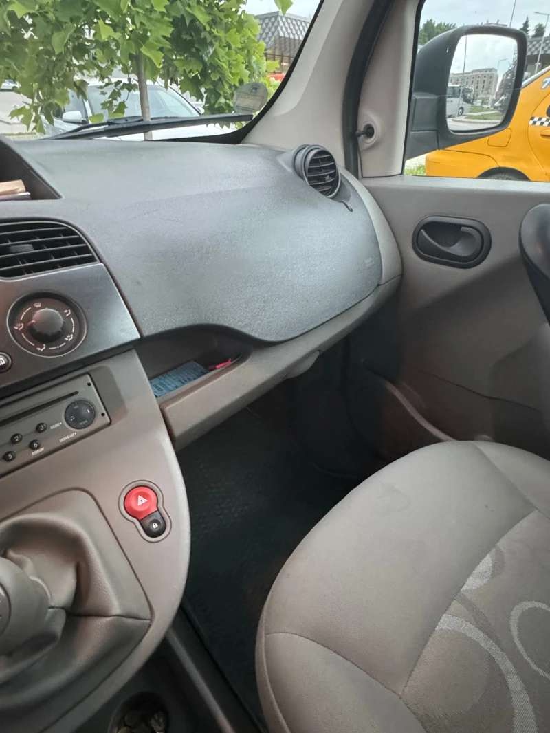 Renault Kangoo, снимка 8 - Автомобили и джипове - 46547893