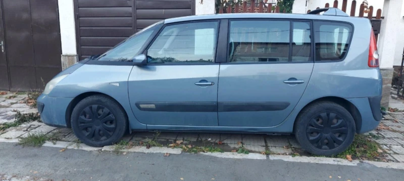 Renault Espace 2.2 DCI, снимка 3 - Автомобили и джипове - 51563981