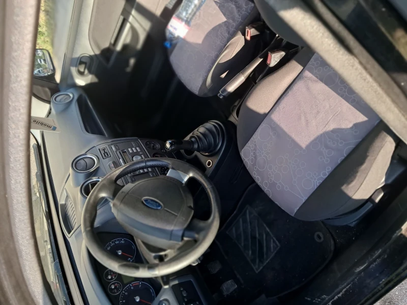 Ford Fiesta, снимка 11 - Автомобили и джипове - 52398666