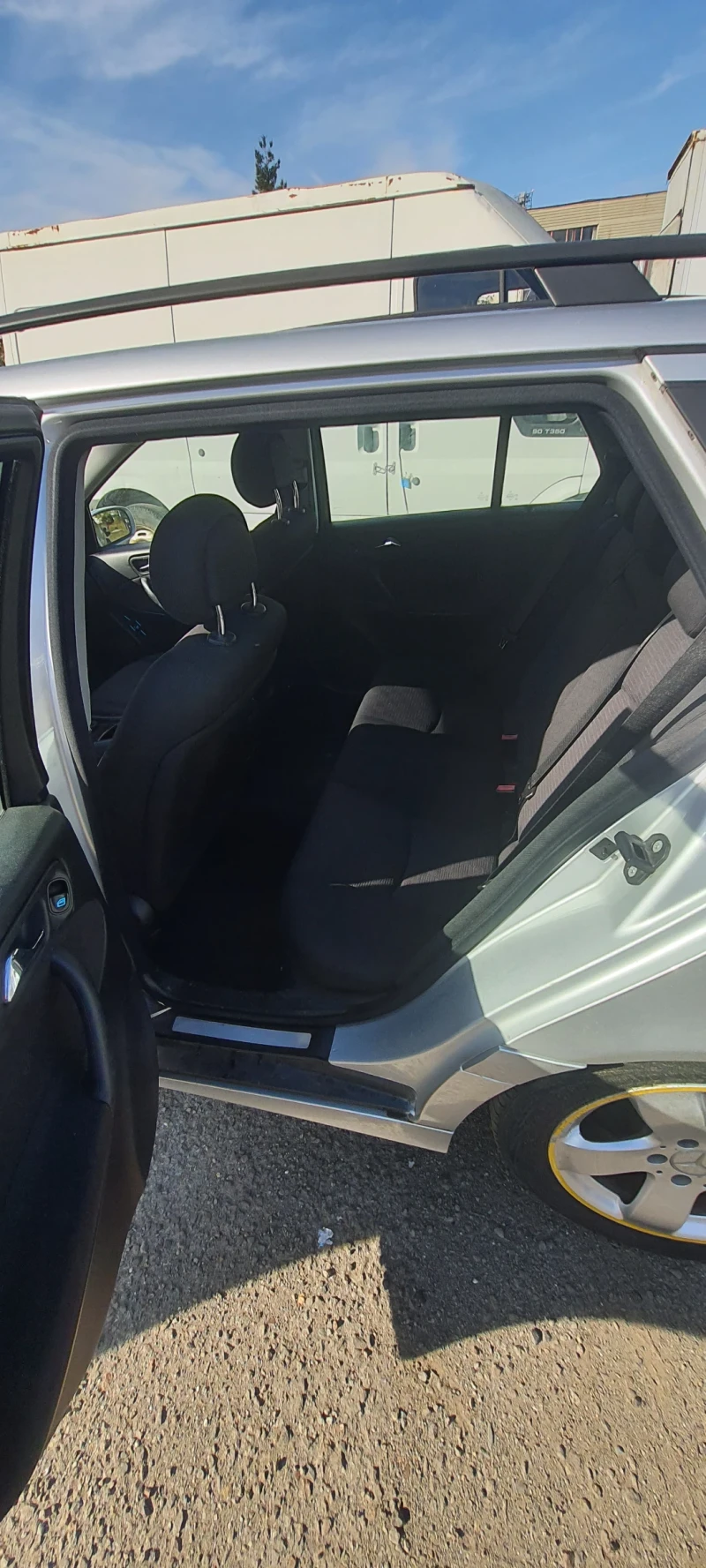 Mercedes-Benz C 200, снимка 9 - Автомобили и джипове - 52244631