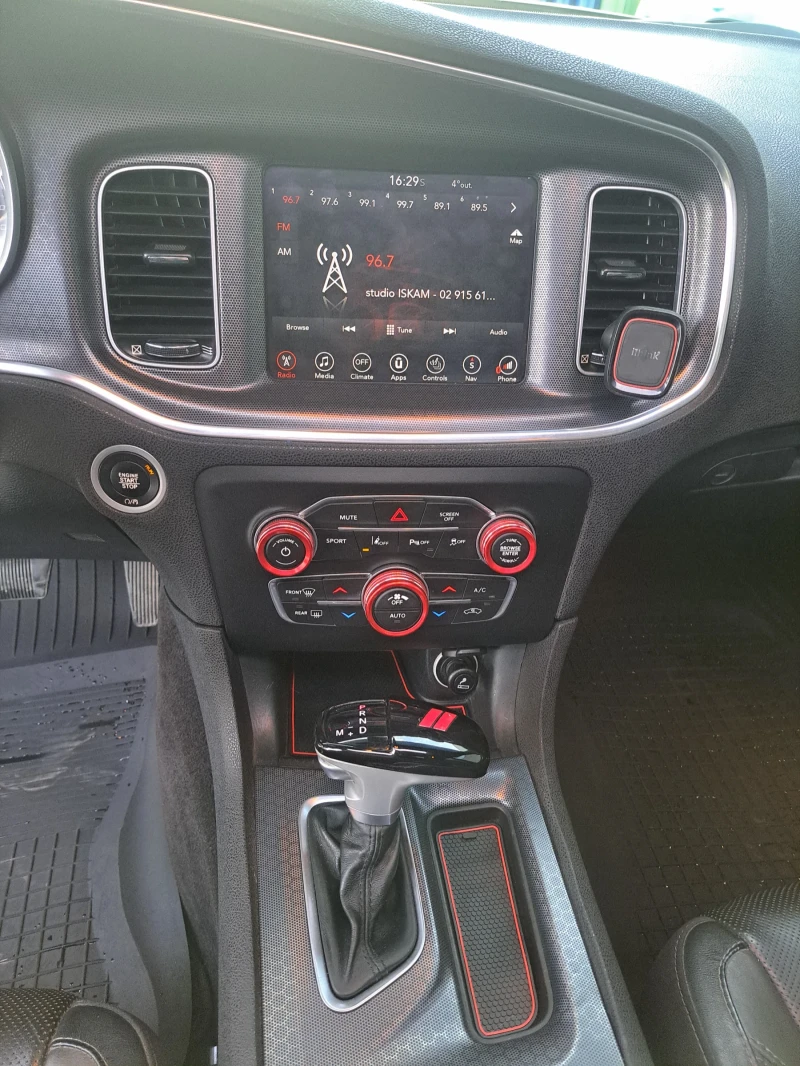 Dodge Charger 5.7 HEMI, снимка 13 - Автомобили и джипове - 52894523