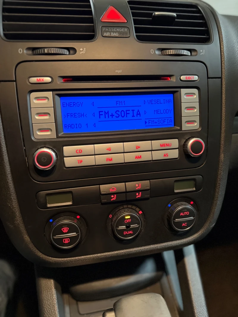 VW Golf GTD TOP! , снимка 6 - Автомобили и джипове - 52933369