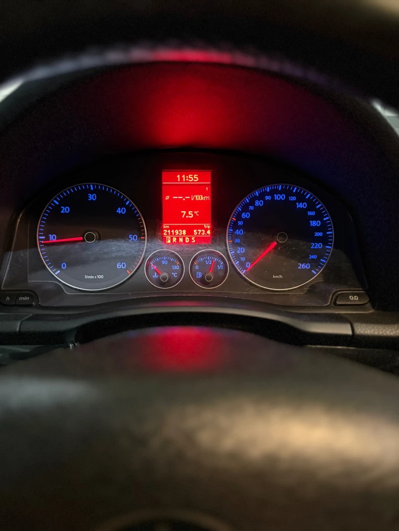 VW Golf GTD TOP! , снимка 7 - Автомобили и джипове - 52933369