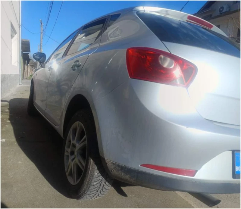 Seat Ibiza, снимка 5 - Автомобили и джипове - 53043141