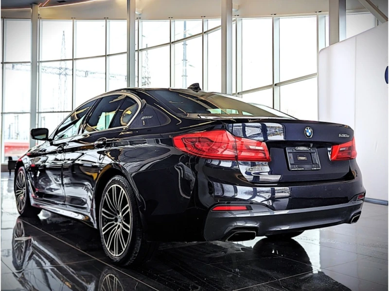 BMW 530E xDrive iPerformance* Кожа* PANO* Keyless* FULL, снимка 8 - Автомобили и джипове - 53102652