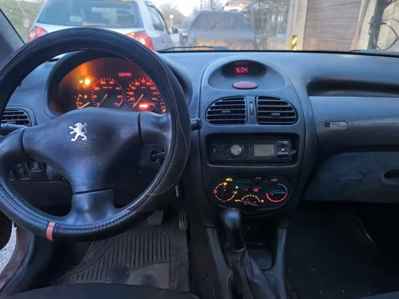 Peugeot 206, снимка 8 - Автомобили и джипове - 53134556
