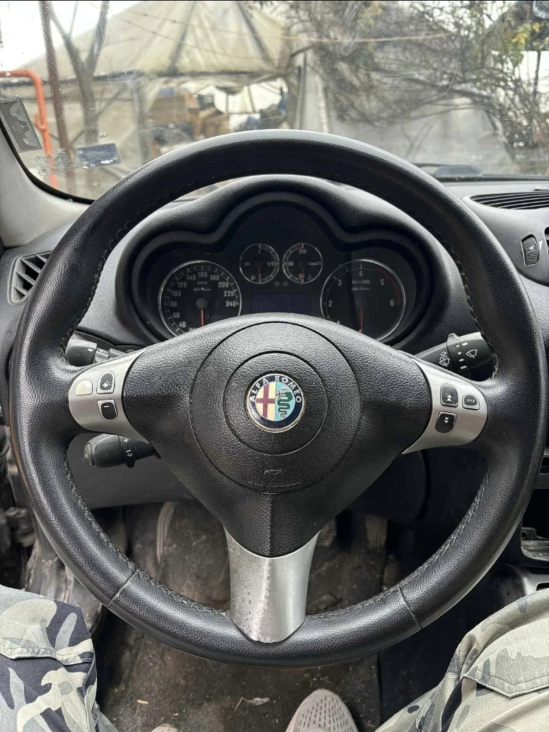 Alfa Romeo Gt, снимка 5 - Автомобили и джипове - 53399933