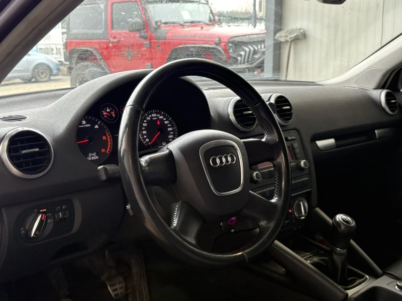 Audi A3 1.6 TDI FACE, снимка 9 - Автомобили и джипове - 53563084