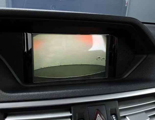 Mercedes-Benz E 300 | Mobile.bg   13