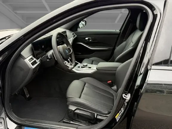 BMW 330 e xDrive = M-Sport Pro = Гаранция, снимка 5 - Автомобили и джипове - 53823956