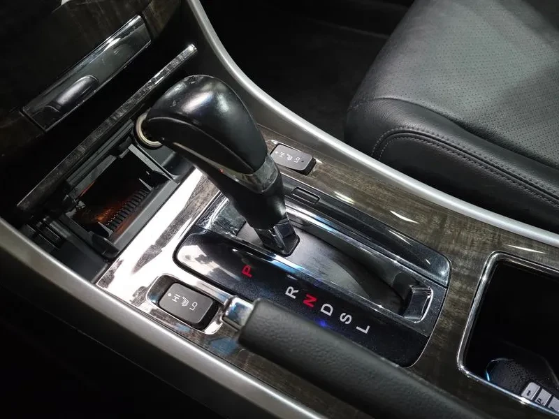 Honda Accord 2.4 9Th Gen , снимка 9 - Автомобили и джипове - 55715499