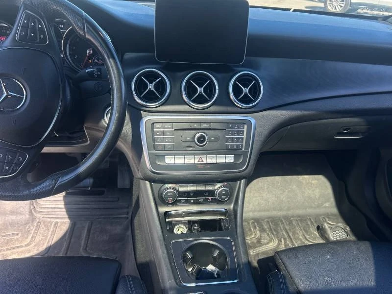 Mercedes-Benz CLA 250 * 4MATIC * 2 КЛЮЧА * PANO * , снимка 13 - Автомобили и джипове - 55887344