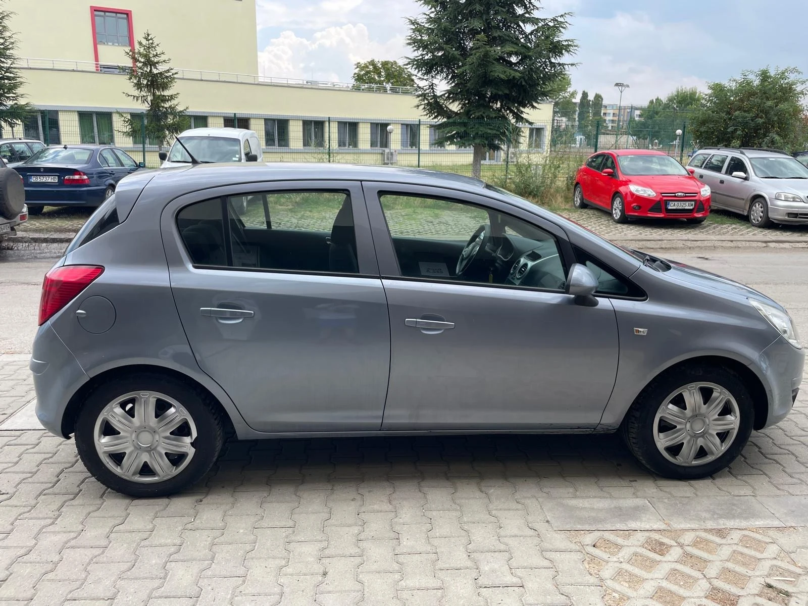 Opel Corsa 1.2i16v-Silver edition!!! - изображение 4