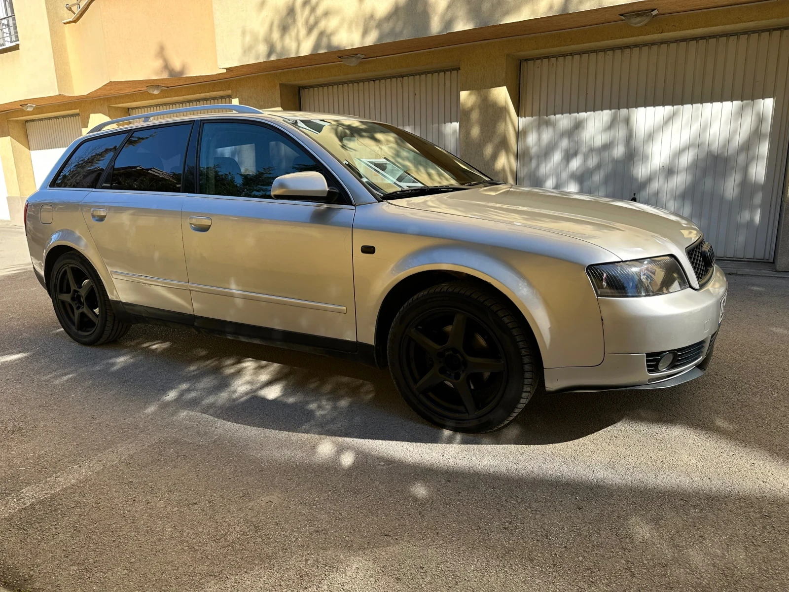 Audi A4 1.9 131 - изображение 2