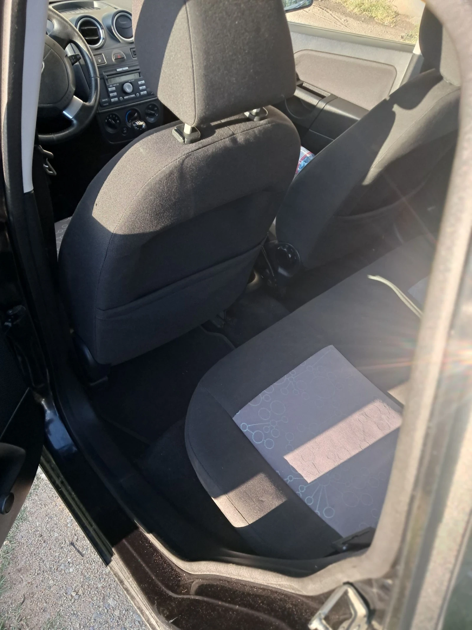Ford Fiesta  - изображение 6